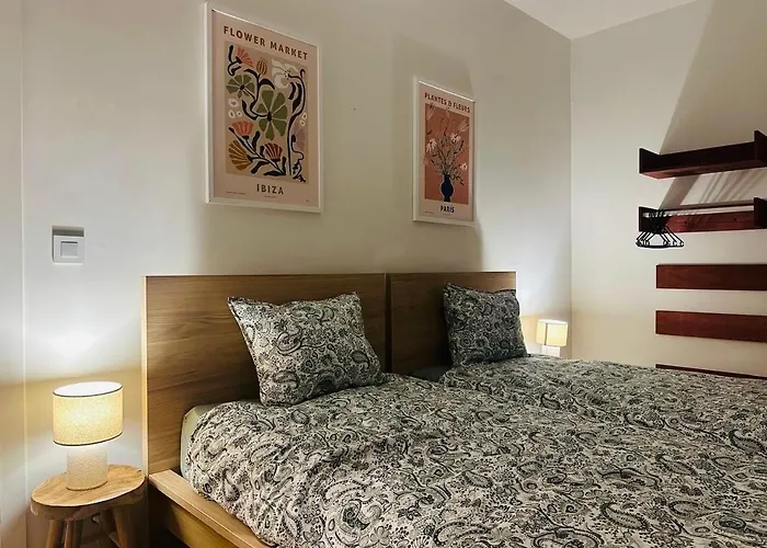 The Experience - 2 Bedroom Bright, Spacious &