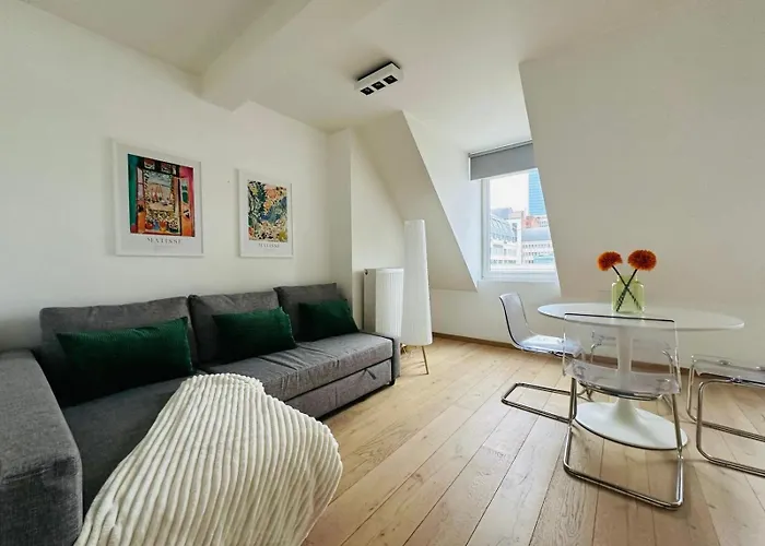 The Experience - 2 Bedroom Bright, Spacious & * Brussel