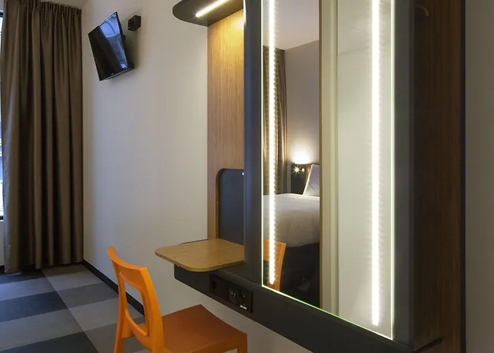 Hotel Easyhotel City Centre 3*