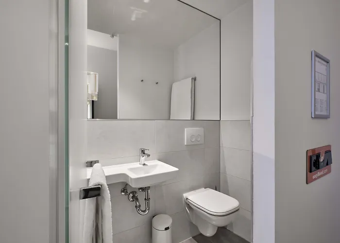 Easyhotel City Centre Hotel