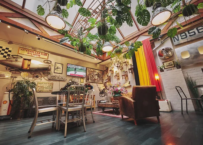 The Legacy By 2go4 Center Hostel *