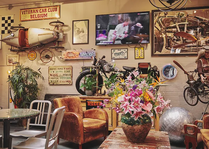 Hostal The Legacy By 2go4 Center *