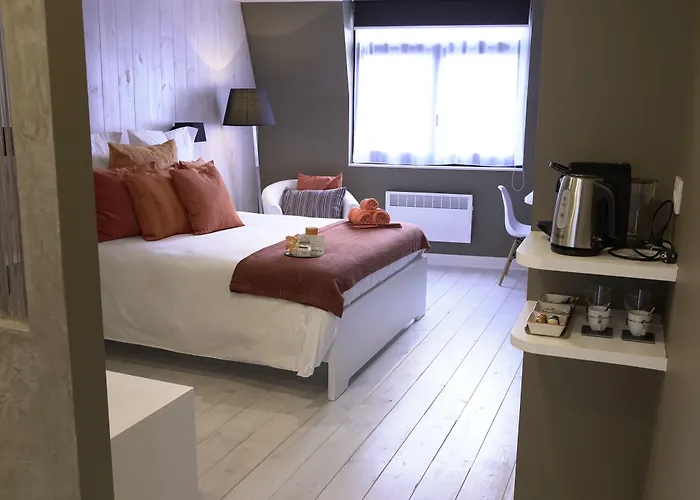 Be In Bed & Breakfast