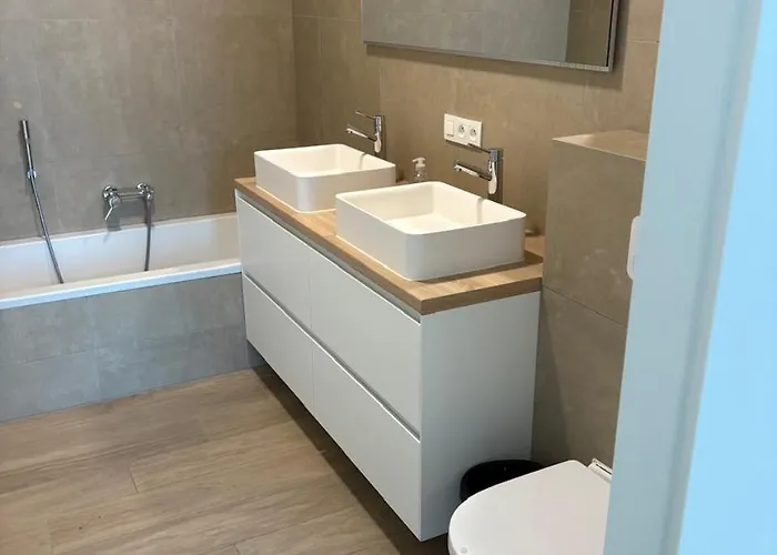 Διαμέρισμα Floor Luxury With Spectacular Water Views