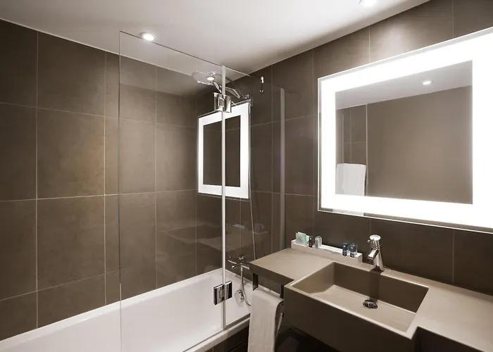 Novotel Off Grand Place 4*