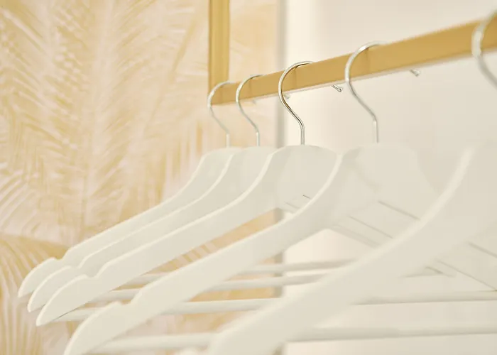 Urban Walls Bed & Breakfast 4*