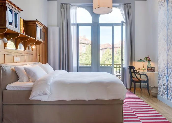 Europea Newton Boutique Residences Hotel