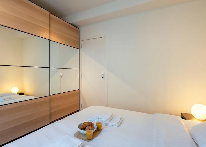 Eu Parliament Terrace Апартаменты *