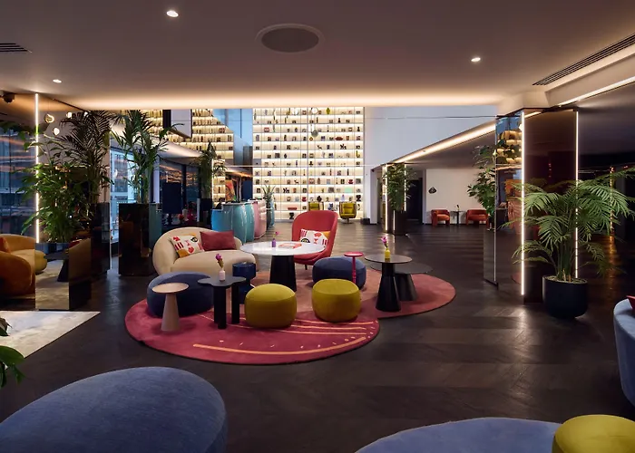 Cardo Brussels, Autograph Collection 4*