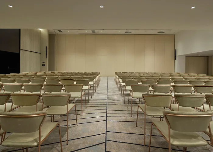 Cardo Brussels, Autograph Collection 4*