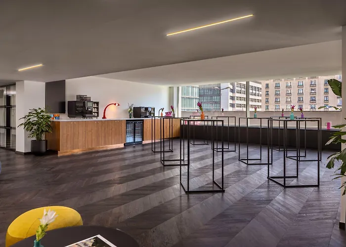 Cardo Brussels, Autograph Collection Otel 4*