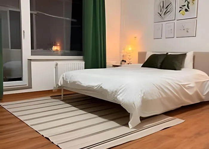 Cozy Private With Terrace & Workspace בית אירוח בריסל