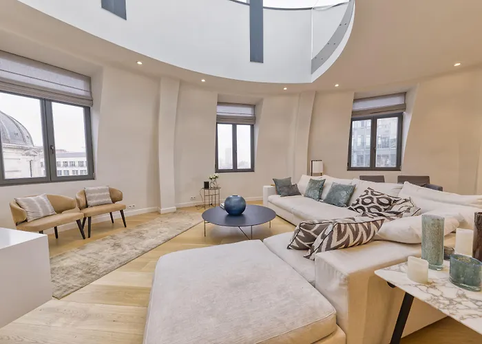 Triplex Penthouse In The Center Brusel