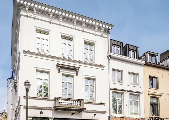 Made In Catherine Hotel