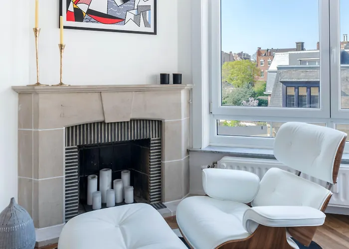 Apartment Moliere Design