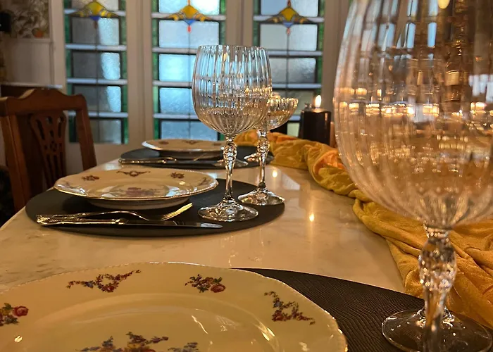 La Petite Foret Art Deco In