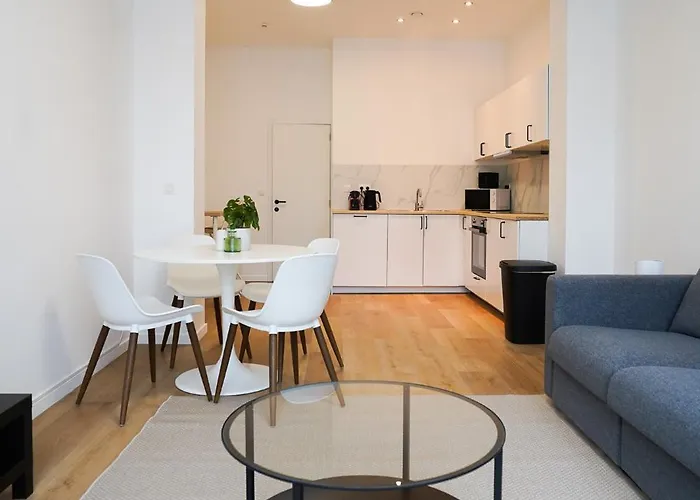 Astrid 4 Apartment *