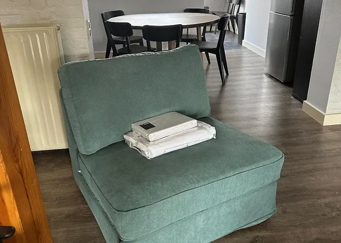 Charming Entire Duplex For 5 In Saint-gilles, Brusel