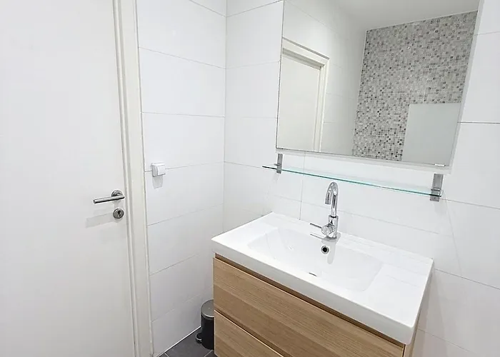 Fernand Cocq Apartament