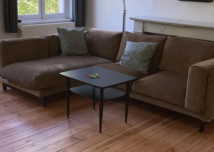 Cosy Near Grande Place Apartment