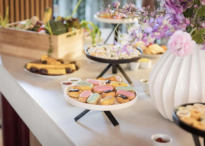 Hotel Novotel Off Grand Place 4*