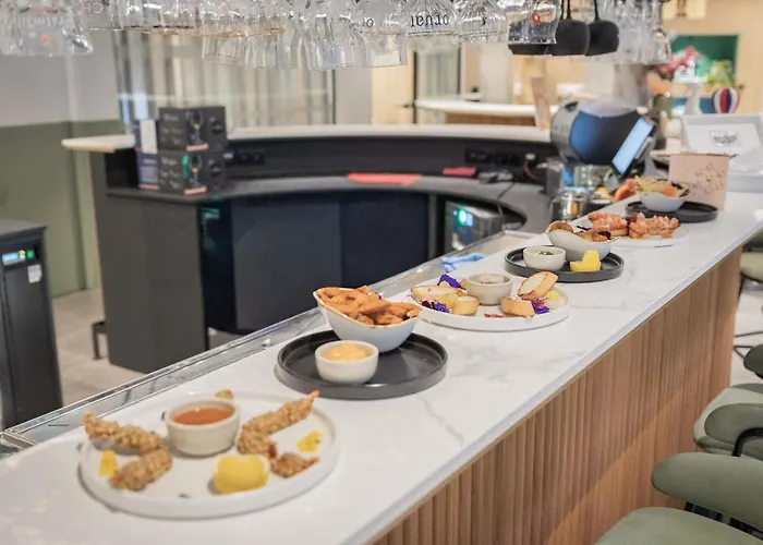 Hotel Novotel Off Grand Place 4*