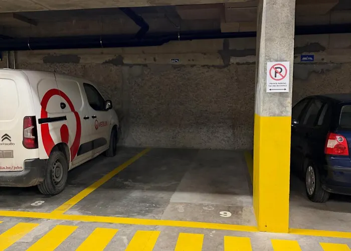 Elegance Du Quartier Europeen Parking Gratuit * 布鲁塞尔