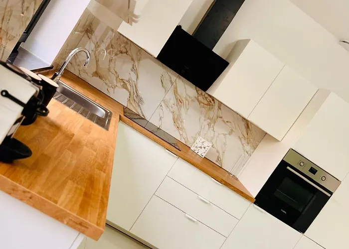 Skyline Duplex Parking Fibre Modernité