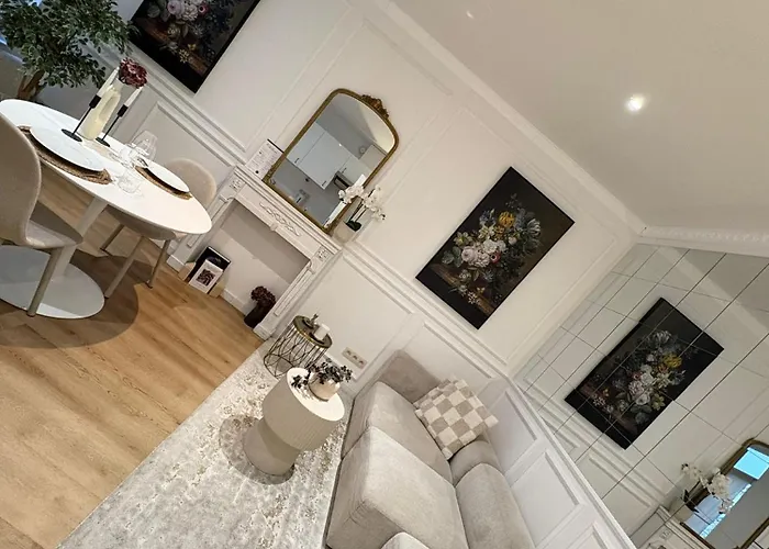 Charming Studio, Perfect Getaway Apartment Brüssel