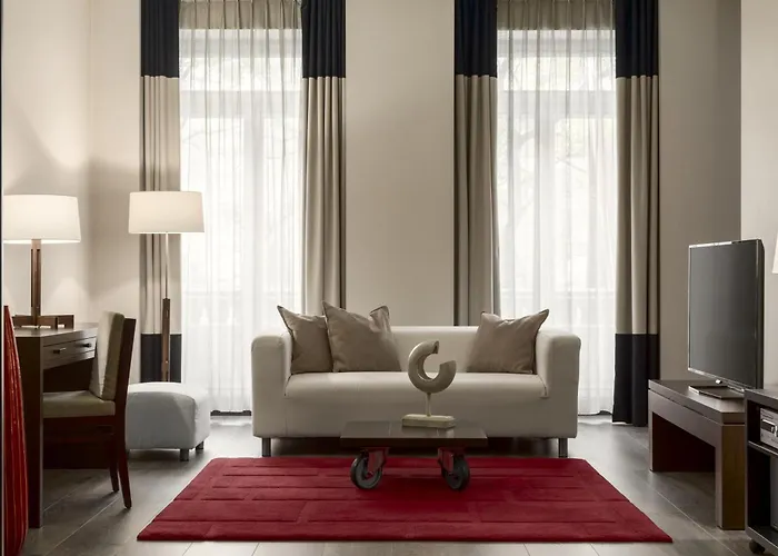 Hotel Nh Collection Centre 4*