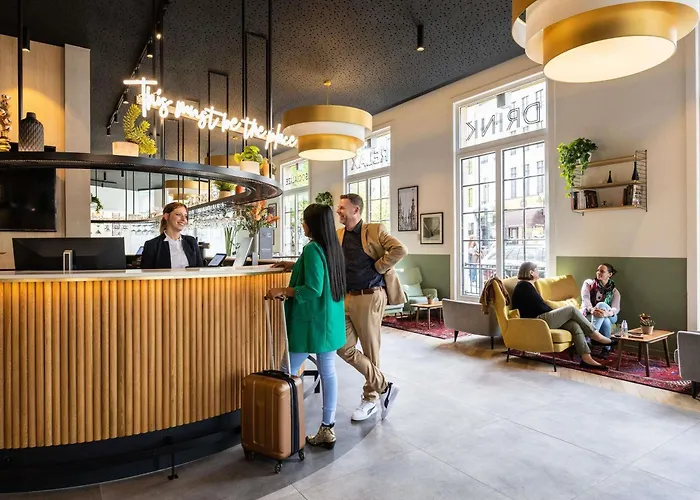 Novotel Off Grand Place Hotel 4*