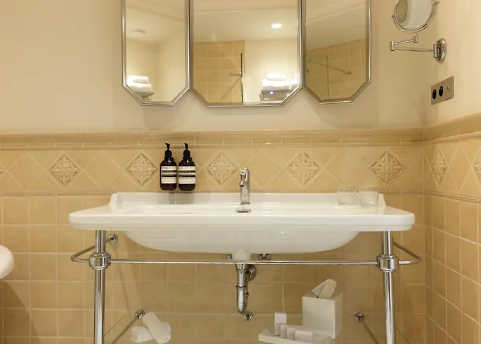 Hotel Fleur De Brussels