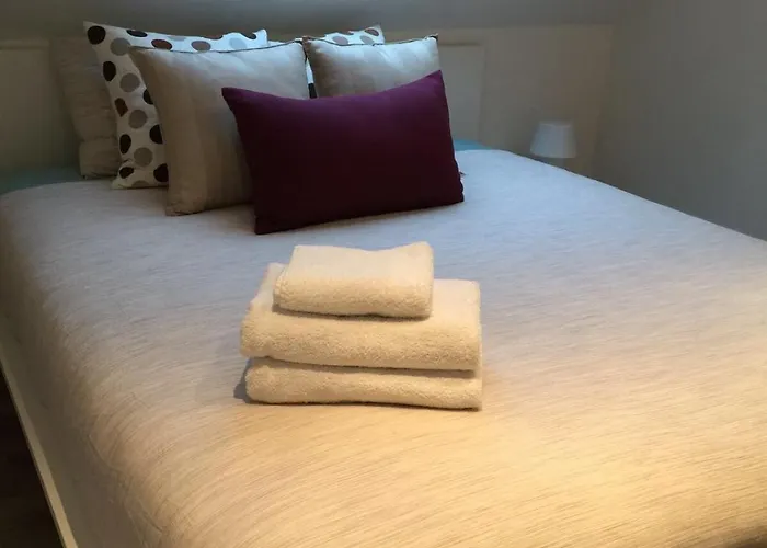 - Steps Grand Place - Local Vibrant Neighbourhood Apartment Brussels