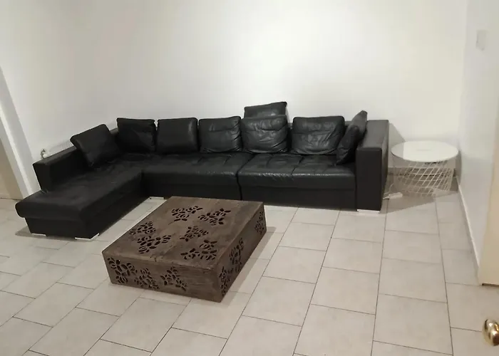 House Near Forest 125 M² For 6 Guests Ferienhaus *