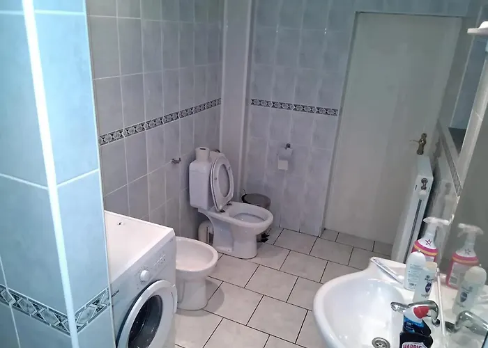 House Near Forest 125 M² For 6 Guests Ferienhaus *