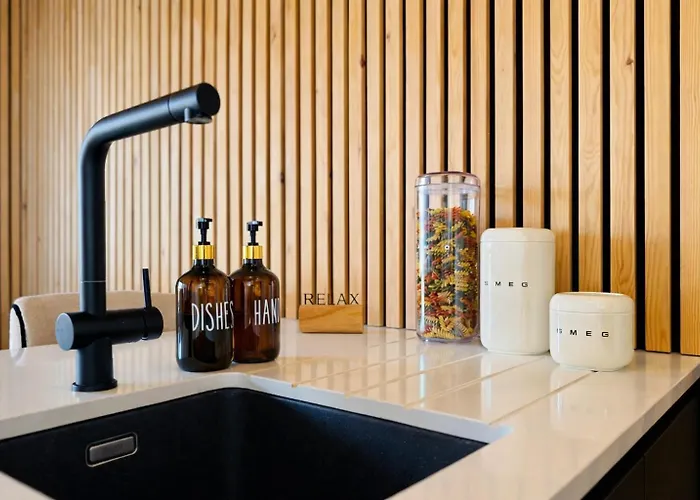 Stylish Penthouse In Bxl With 2 Panoramic Terraces דירה *