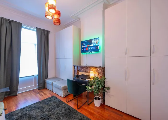 Euro Edens - Cozy Family Gasthuis 3*