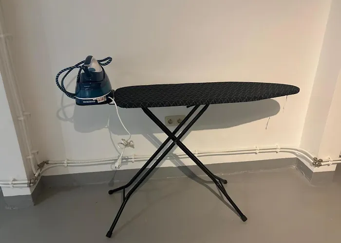 فيلة Kweni House