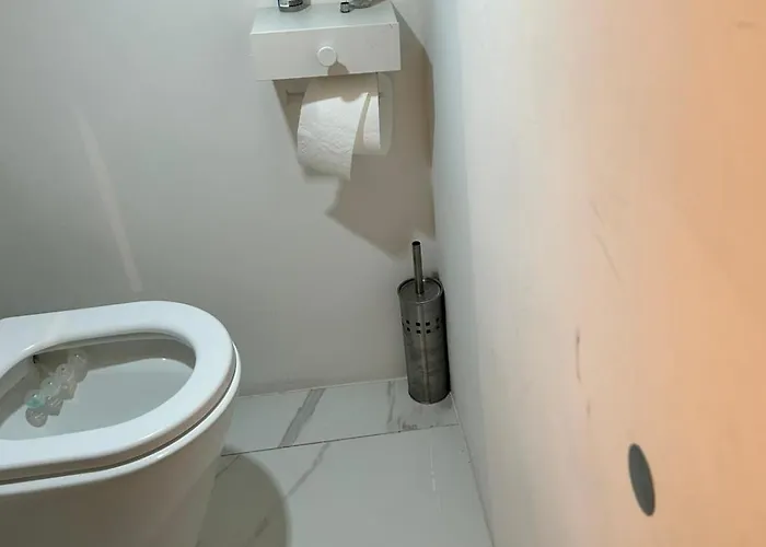 Belle De 1,30 Cm De Hauteur A Midi *