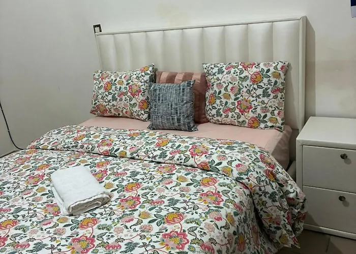 Et Dans Un Immeuble Séjour chez l'habitant