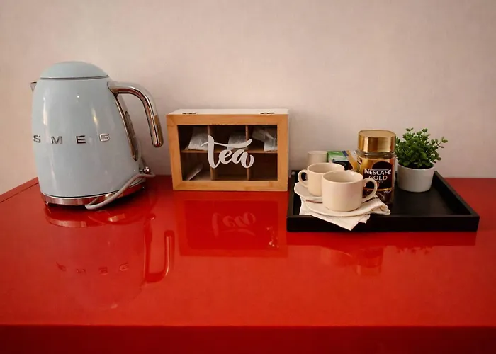 Euro Edens Cosy Historic In Jacuzzi, Garden, Location Gæstehus