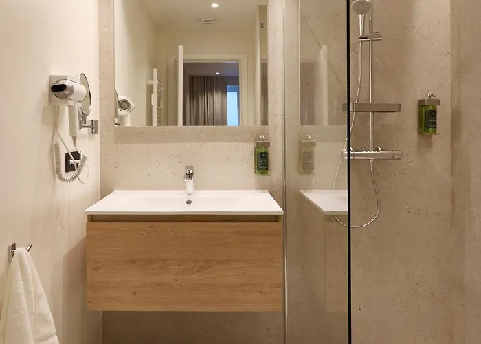 Georges Henri Hotel apartamentowy *