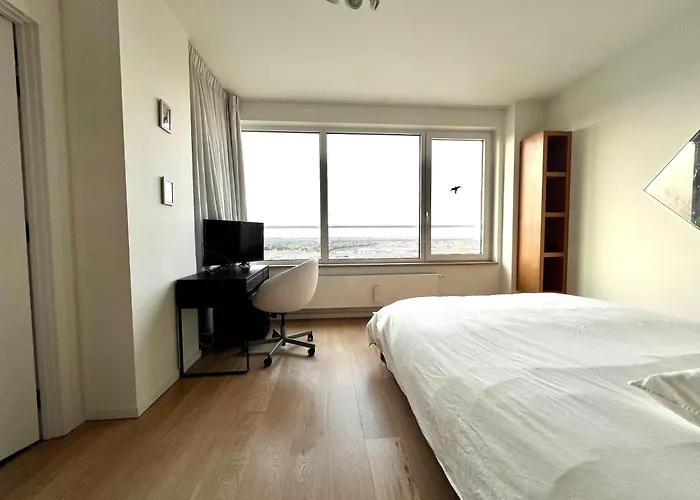 فندق مبيت وإفطار Skyline Penthouse 220 M2 Of Refined Elegance 4*