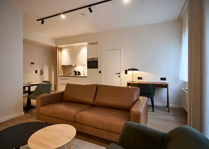 Georges Henri * 브뤼셀