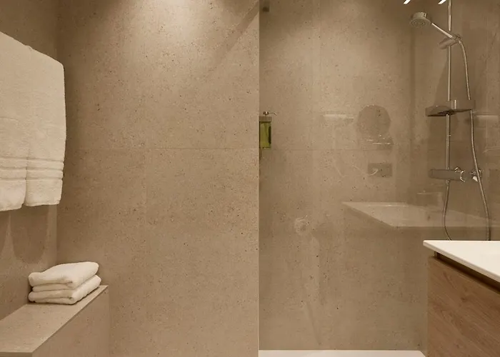 Hotel apartamentowy Georges Henri *