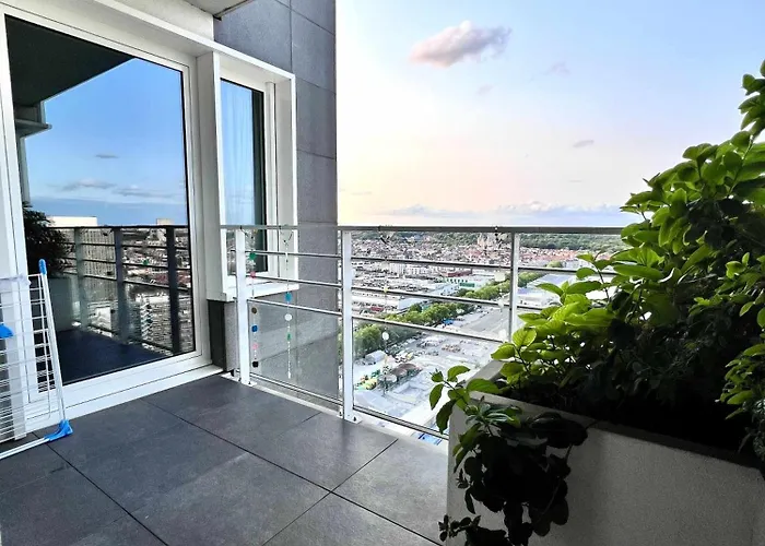 Skyline Penthouse 220 M2 Of Refined Elegance بروكسل