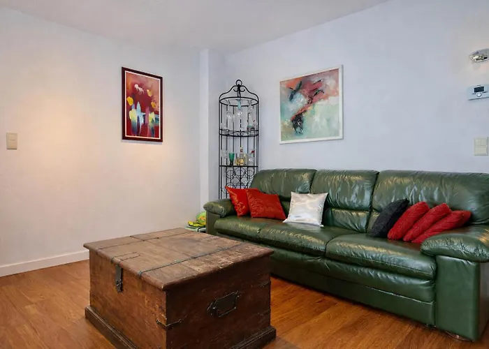 Alhambra Hideaway Prime Location