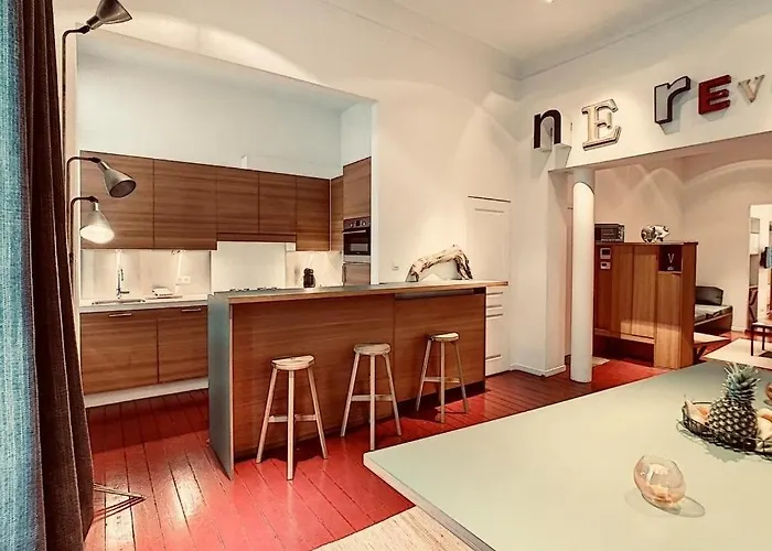 Loft A Stone's Throw From Place Brugmann * 브뤼셀