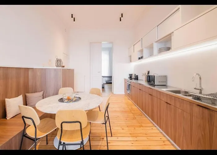 New Center Of Trendy St Gille