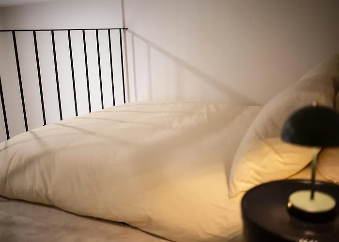 Avec Mezzanine Et Terasse Brüssel